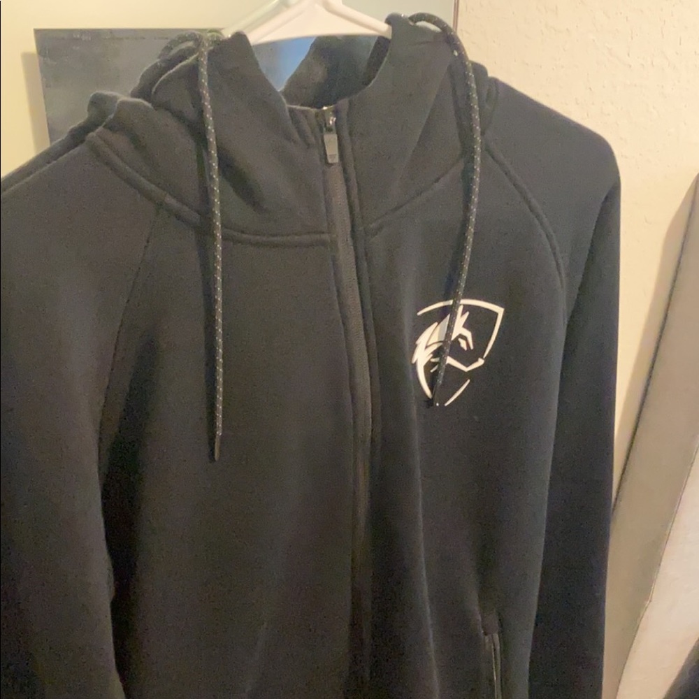 Men’s medium alphalete zip up sweater
